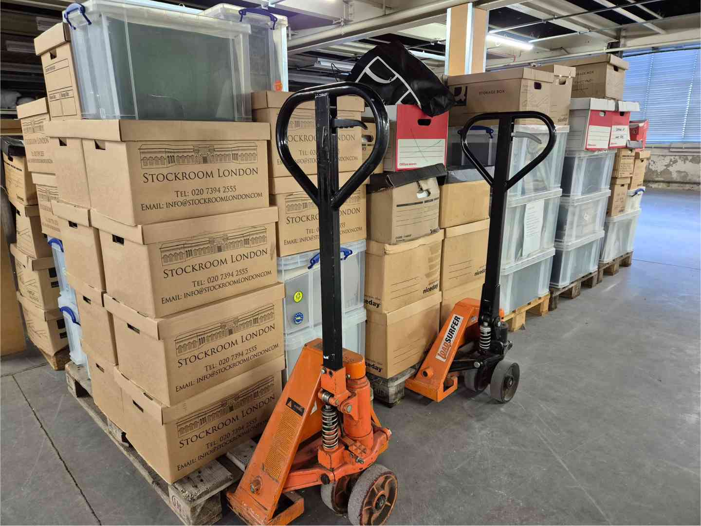 Pallet storage for archive documents
